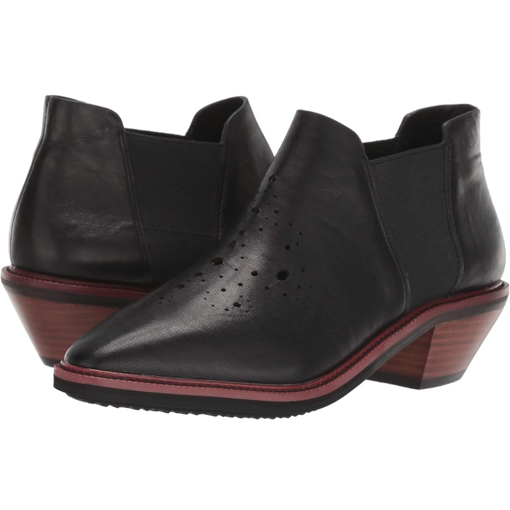 NWOT - KELSI DAGGER BROOKLYN Women's Crestone Ankle Boot, Size 6.5, Black